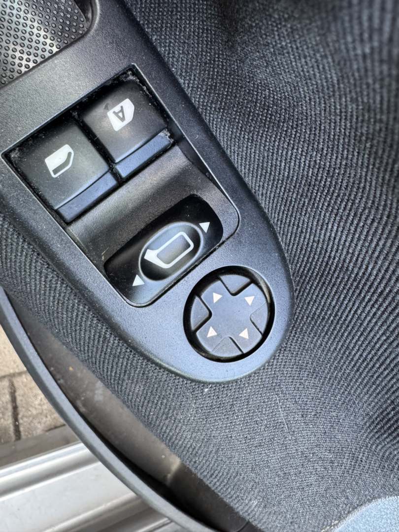 Peugeot 207 original Au&szlig;enspiegel links elektrisch verstellbar KTH Thorium Grau Bj.2010